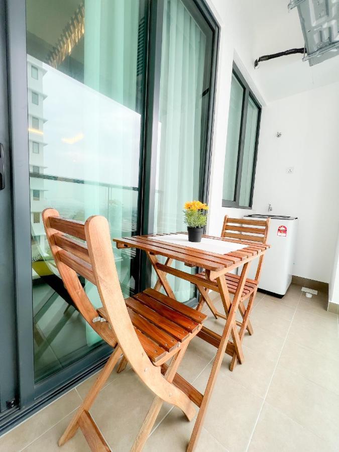 Aurora Vista Homestay Bangi At Vista Bangi With Wifi Netflix Gym Sauna Coway Swimming Pool-River View 加影 外观 照片