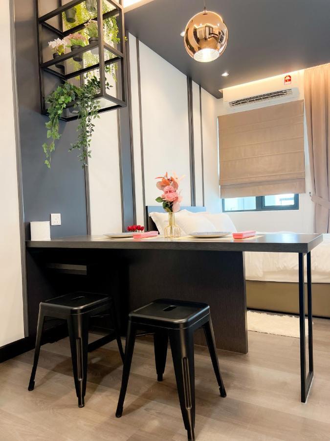 Aurora Vista Homestay Bangi At Vista Bangi With Wifi Netflix Gym Sauna Coway Swimming Pool-River View 加影 外观 照片